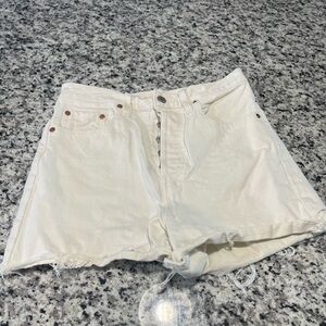 Levi’s Women's Cream Denim Shorts